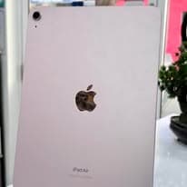 Ipad air 5th gen 64GB (wifi)