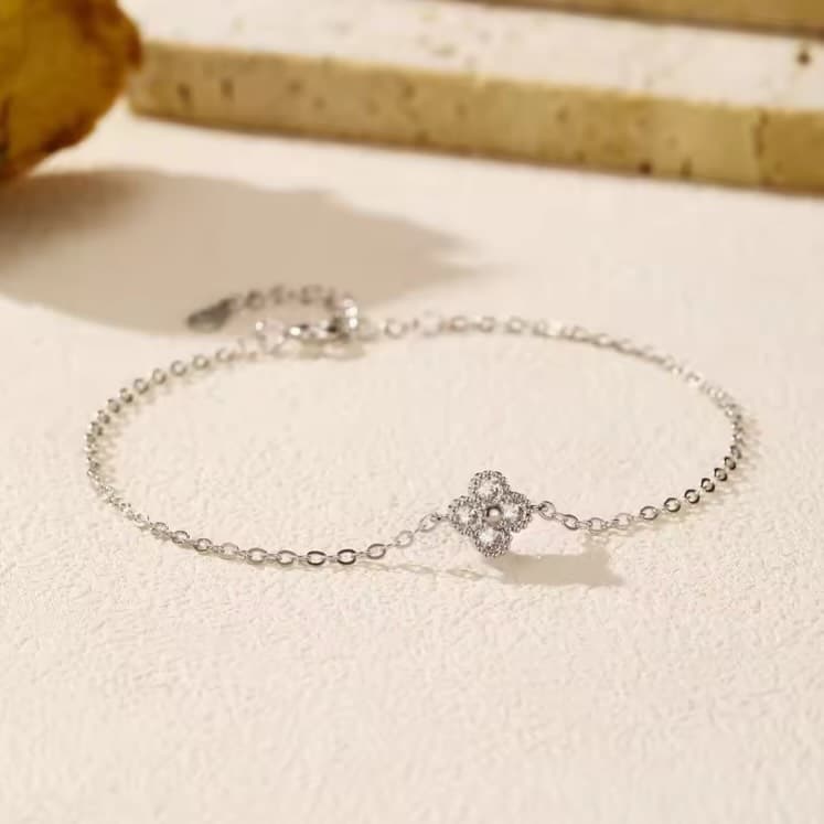 100% 925 Silver bracelet