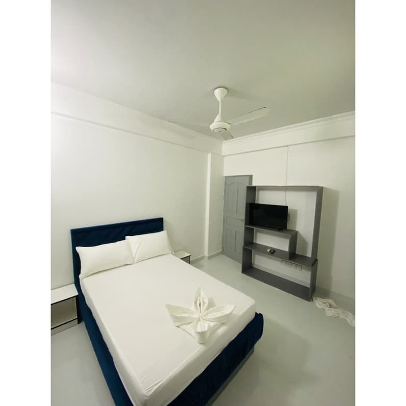 Room for daily rent 7541314 male Chaandheene magu Near Add- On- Store
