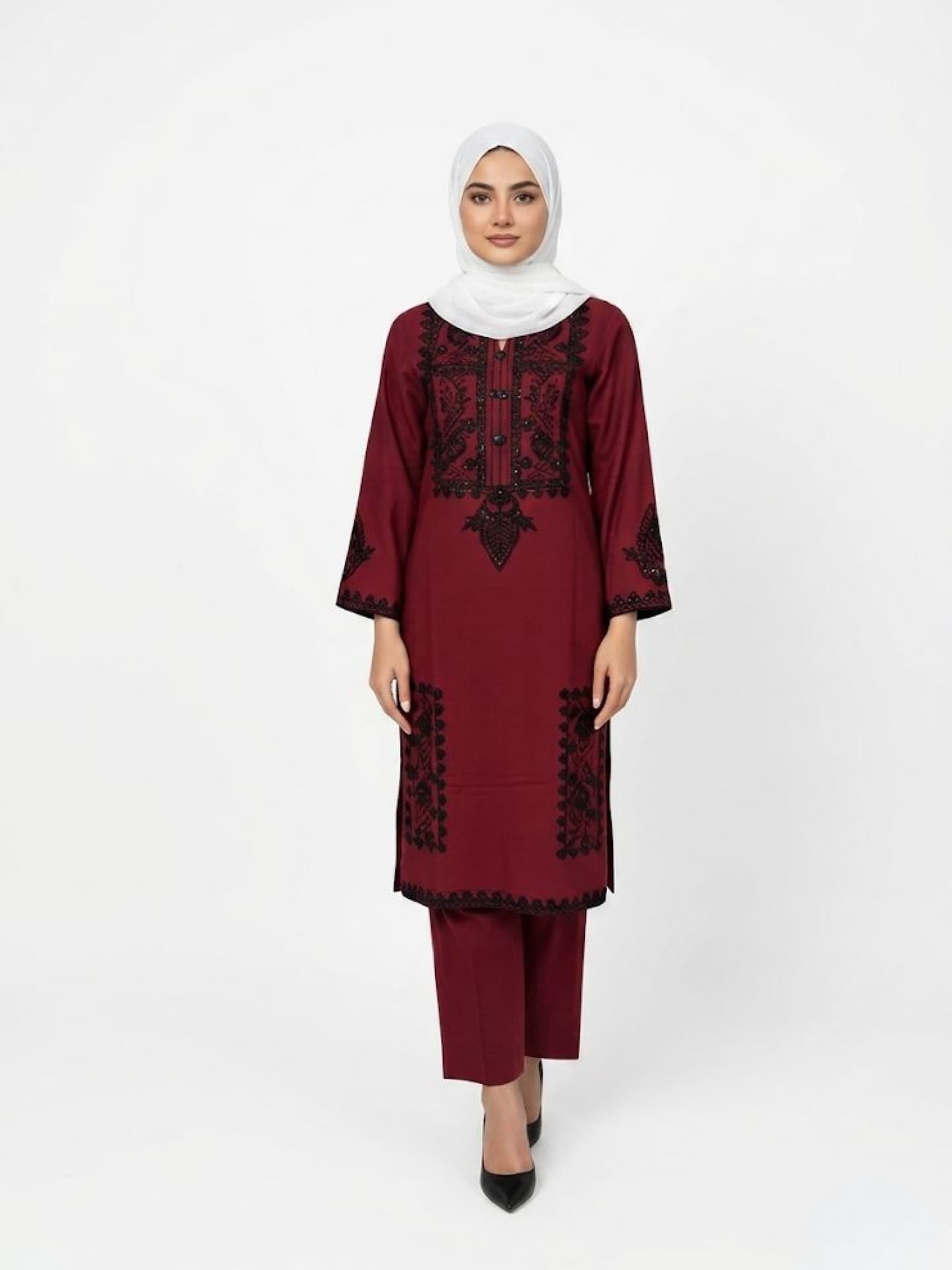 Khaddar Embroidered Kurta Set (2 piece) — image 1
