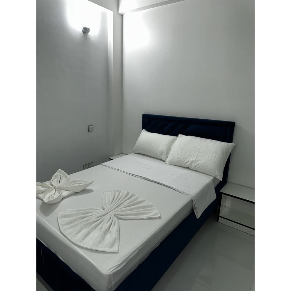 Room for daily rent 7541314 male Chaandheene magu Near Add- On- Store — image 1