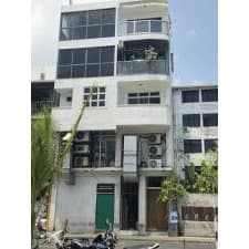 RENT FOR LONG TERM - ONE FLOOR - 3 APARTMENTS.