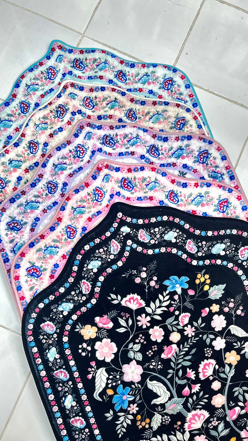 Floral prayer mat