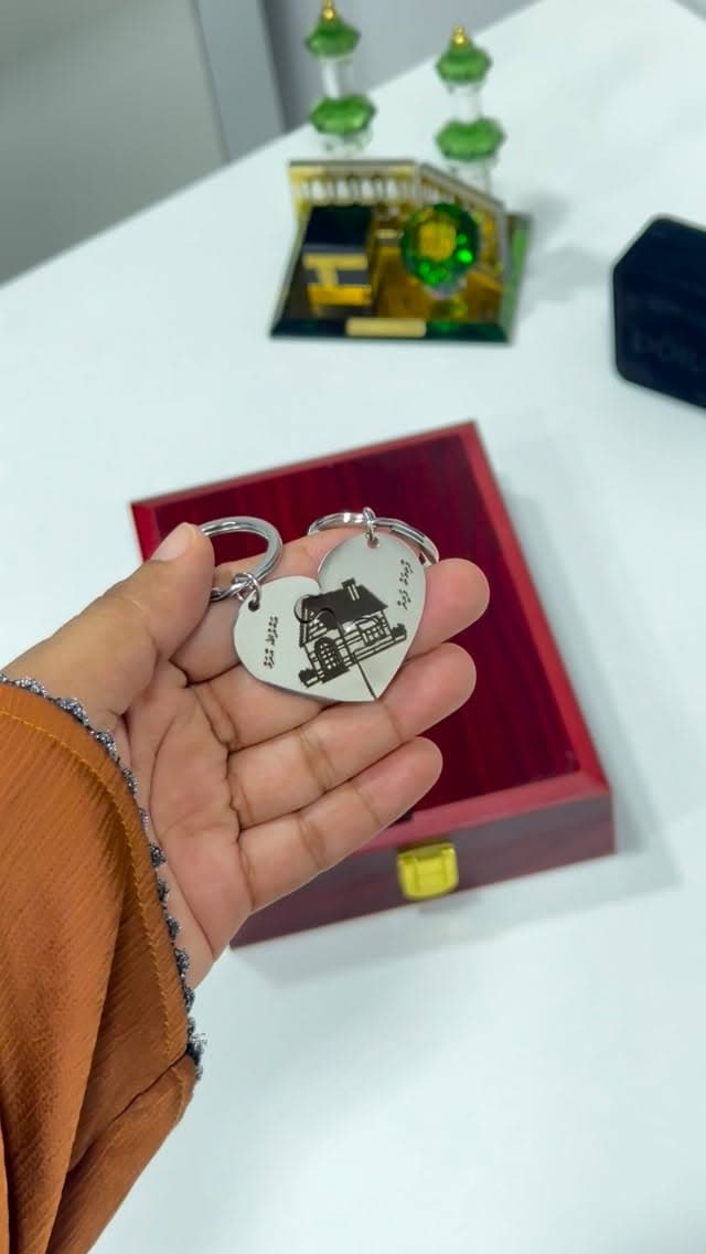 Sakina Hearts key chain